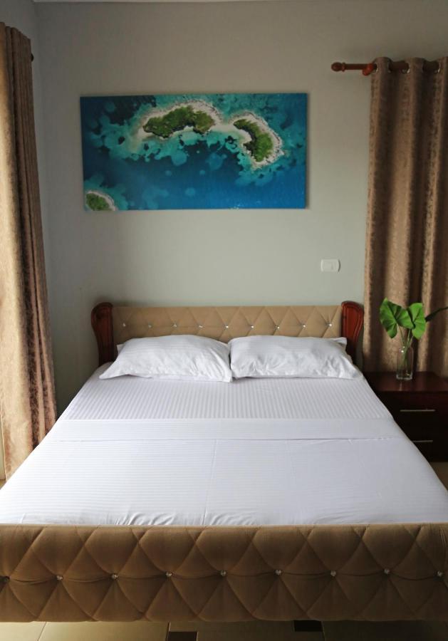 Relax Hotel Ksamil Bagian luar foto